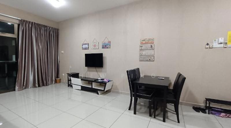 Kediaman Servis untuk Dijual di Palazio - Chew Ping - Living Room - PropertyGuru.com.my