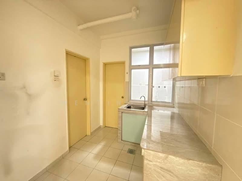 Pangsapuri untuk Dijual di Molek Ria - Wenting Lee - Kitchen - PropertyGuru.com.my