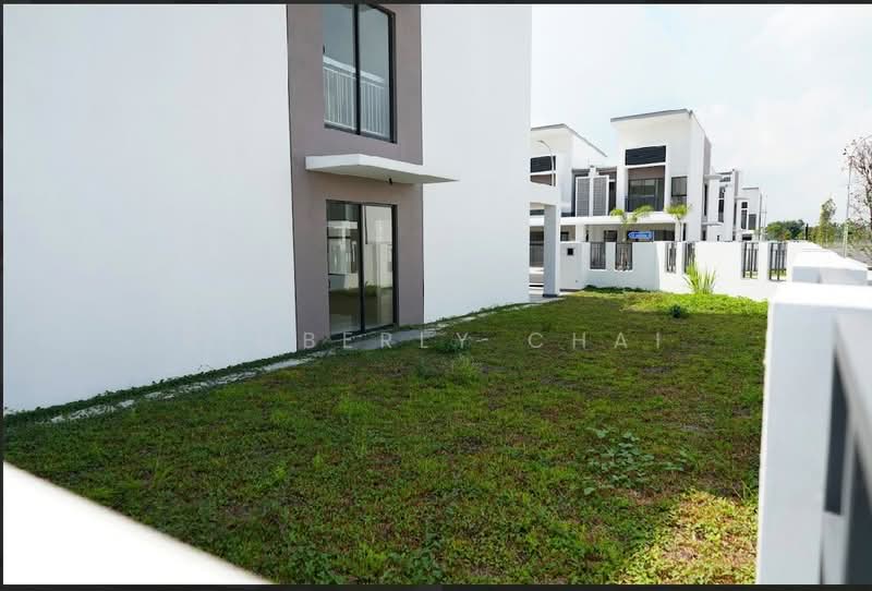 2-storey Terraced House for Sale in Telok Panglima Garang (Selangor) - Kimberly Chai - Exterior - PropertyGuru.com.my