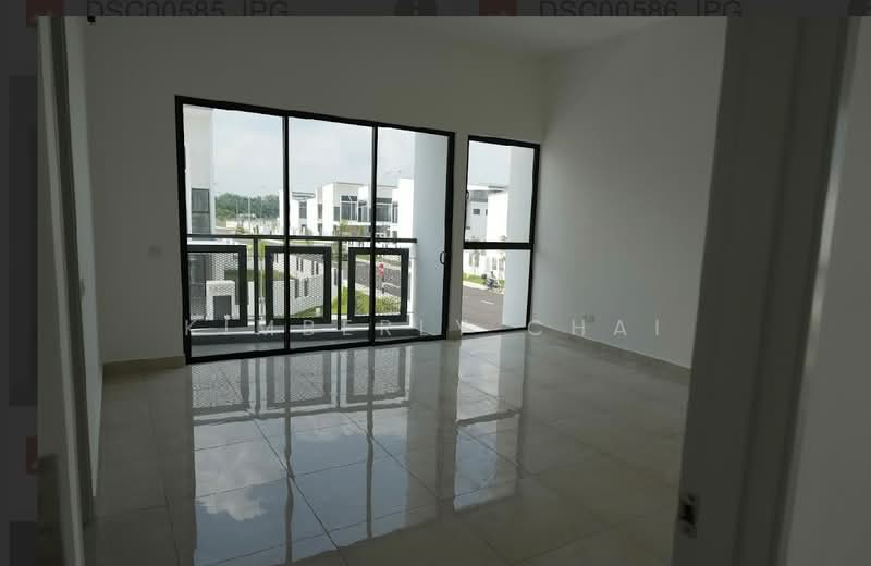 2-storey Terraced House for Sale in Telok Panglima Garang (Selangor) - Kimberly Chai - Living Room - PropertyGuru.com.my