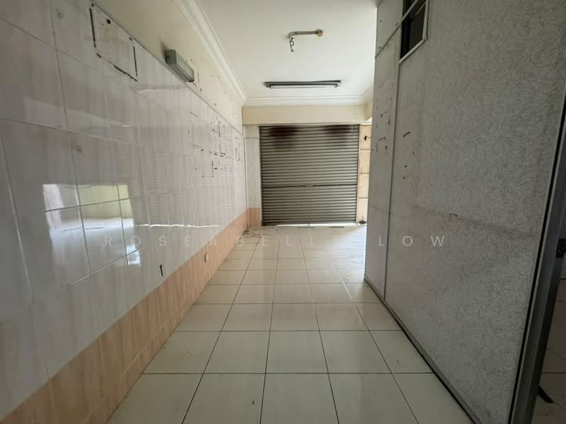 Shop / Office untuk Disewa di Taman Perindustrian Kinrara (Bandar Kinrara) - Roseabelle Low - Corridor - PropertyGuru.com.my