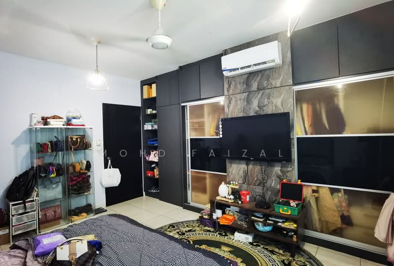 Rumah Teres 3-Tingkat untuk Dijual di Bandar Baru Bangi (Selangor) - Mohd Faizal - Bedroom - PropertyGuru.com.my