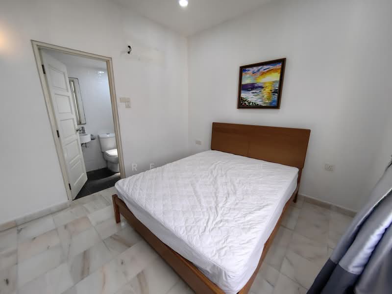 Condominium for Sale at Diamond Villa Condominium - Irene Goh - Bedroom - PropertyGuru.com.my