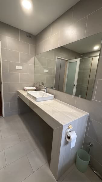 Rumah Teres 2 Tingkat untuk Dijual di Bandar Sungai Long (Selangor) - Stella Lee - Bathroom - PropertyGuru.com.my