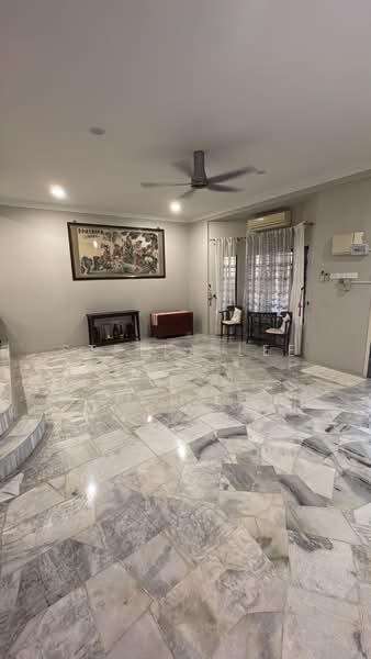 Rumah Teres 2 Tingkat untuk Dijual di Bandar Sungai Long (Selangor) - Stella Lee - Living Room - PropertyGuru.com.my