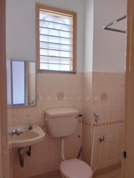 2-storey Terraced House for Rent in Usj 20 (Subang Jaya) - Lydia Loo - Bathroom - PropertyGuru.com.my