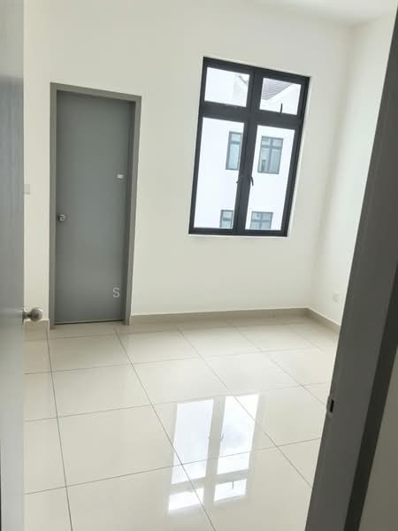 Rumah Teres 2 Tingkat untuk Dijual di Johor Bahru (Johor) - Shishi . - PropertyGuru.com.my