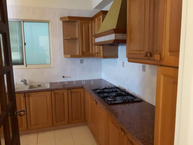 Kondominium untuk Dijual di Gold Coast Resort Condominium - Irene Goh - Kitchen - PropertyGuru.com.my