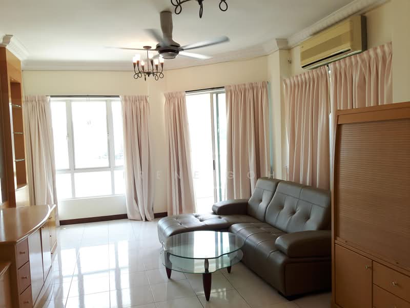 Kondominium untuk Dijual di Gold Coast Resort Condominium - Irene Goh - Living Room - PropertyGuru.com.my