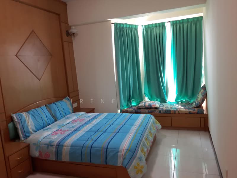 Kondominium untuk Dijual di Gold Coast Resort Condominium - Irene Goh - Bedroom - PropertyGuru.com.my