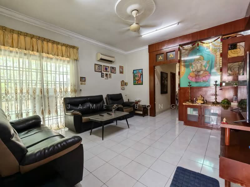 2-storey Terraced House for Sale in Bukit Indah (Iskandar Puteri (Nusajaya)) - James Bong - Living Room - PropertyGuru.com.my