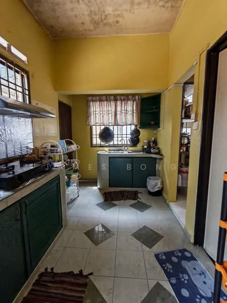 2-storey Terraced House for Sale in Bukit Indah (Iskandar Puteri (Nusajaya)) - James Bong - Kitchen - PropertyGuru.com.my