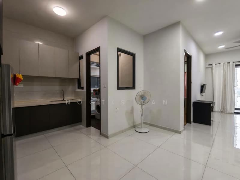 Kondominium untuk Disewa di Royal Strand @ Country Garden Danga Bay - Noctis Tan - Kitchen - PropertyGuru.com.my