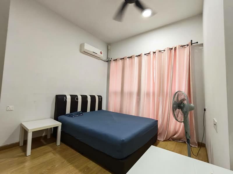 Kondominium untuk Disewa di Royal Strand @ Country Garden Danga Bay - Noctis Tan - Bedroom - PropertyGuru.com.my