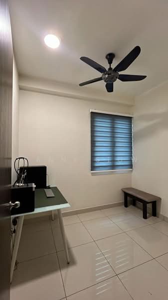 Service Residence for Sale at KL Traders Square - Yanny Siow - Study - PropertyGuru.com.my