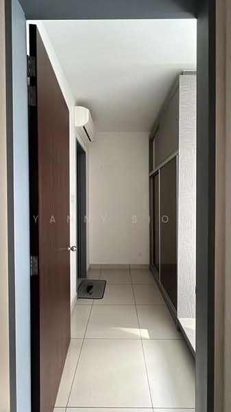 Service Residence for Sale at KL Traders Square - Yanny Siow - Corridor - PropertyGuru.com.my