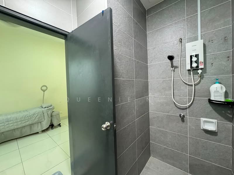 Rumah Teres 2-Tingkat untuk Dijual di Johor Bahru (Johor) - Queenie Ng - Bathroom - PropertyGuru.com.my