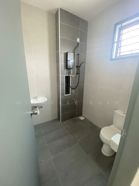 2-storey Terraced House for Rent in Taman Austin Duta (Tebrau) - Michelle Kueh - Bathroom - PropertyGuru.com.my