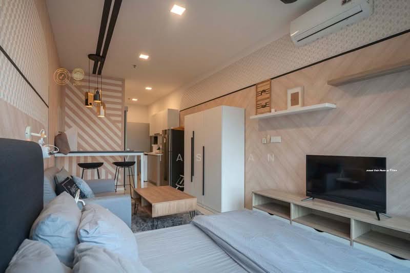 Service Residence for Rent at Residential Suites @ HighPark - Vitas Tan - Living Room - PropertyGuru.com.my