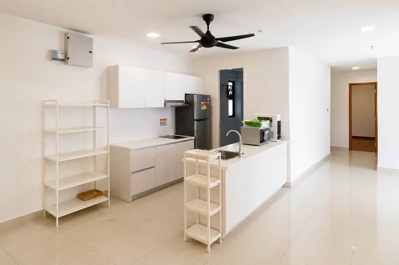 Service Residence for Sale at H2O Residences - Azizol . - PropertyGuru.com.my