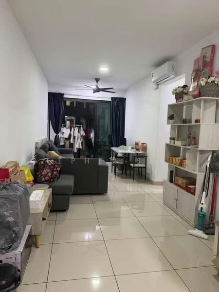 Kondominium untuk Dijual di Mizumi Residences - Stephen Siew - Living Room - PropertyGuru.com.my