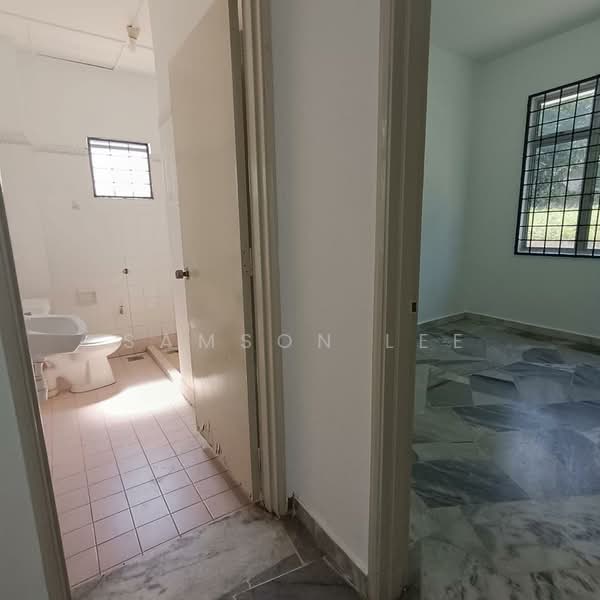 Rumah Banglo untuk Dijual di Bandar Bukit Beruntung (Bukit Beruntung) - Samson Lee - Bathroom - PropertyGuru.com.my