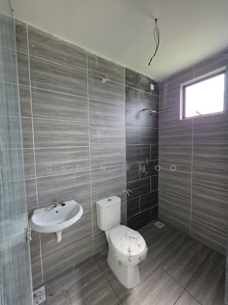 Semi-Detached House for Sale in Pengkalan Pegoh (Ipoh) - Qazin Khoo - Bathroom - PropertyGuru.com.my