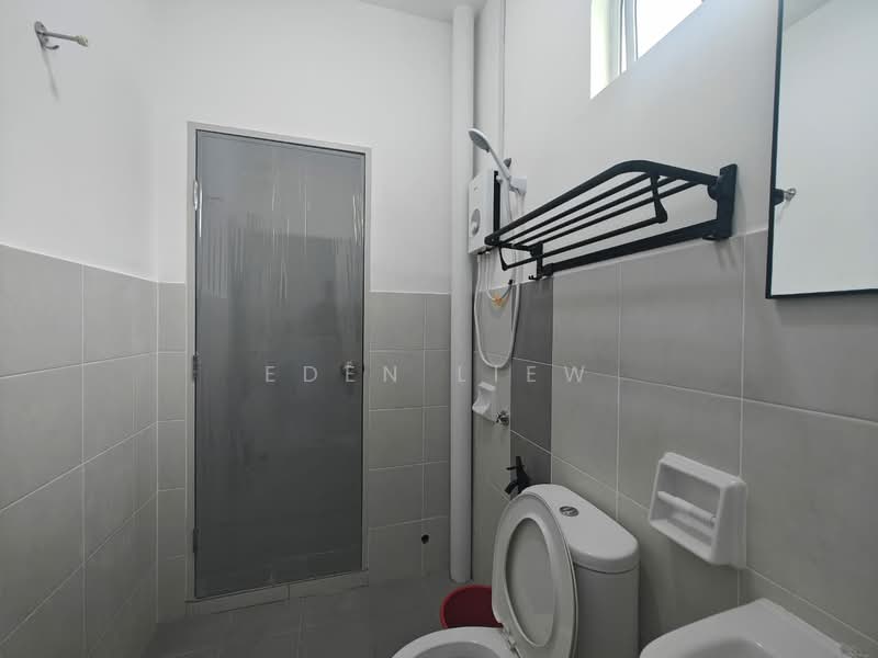 2-storey Terraced House for Rent in Taman Bestari Perdana (Pasir Gudang) - Eden Liew - Bathroom - PropertyGuru.com.my