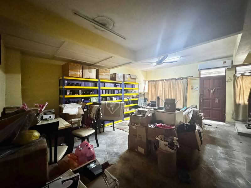 Rumah Teres 2-Tingkat untuk Dijual di Taman TTDI Jaya (Shah Alam) - Amirah Azmi - PropertyGuru.com.my