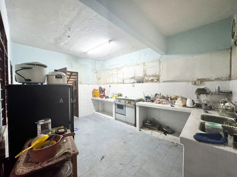 Rumah Teres 2-Tingkat untuk Dijual di Taman TTDI Jaya (Shah Alam) - Amirah Azmi - PropertyGuru.com.my