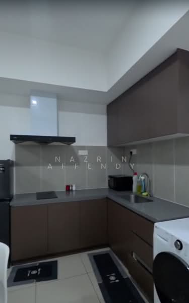Rumah Bandar untuk Disewa di Seksyen 14 (Shah Alam) - Nazrin Affendy - Kitchen - PropertyGuru.com.my