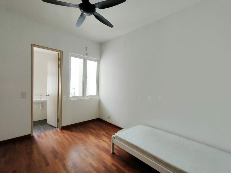 3.5-storey Terraced House for Sale in Rawang (Selangor) - Samson Lee - Bedroom - PropertyGuru.com.my