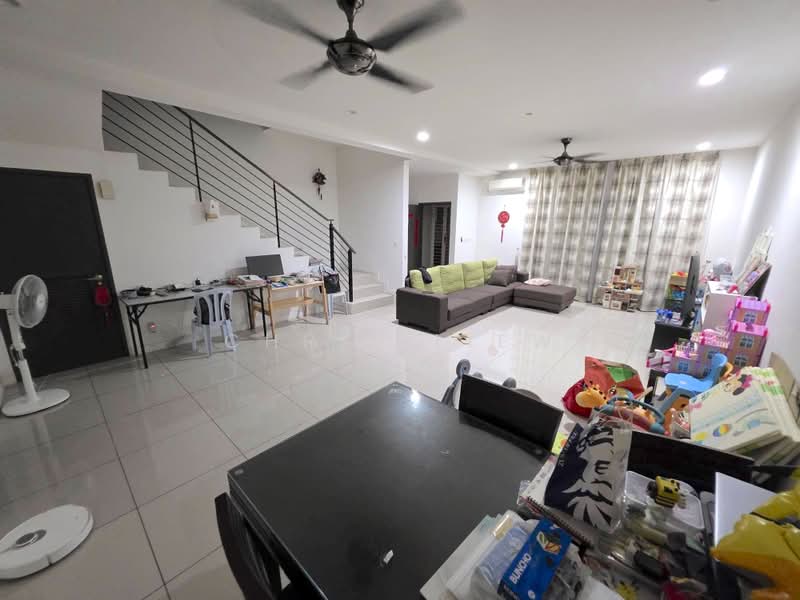 2-storey Terraced House for Sale in Taman Nusa Idaman (Iskandar Puteri (Nusajaya)) - Chris Liew - Living Room - PropertyGuru.com.my