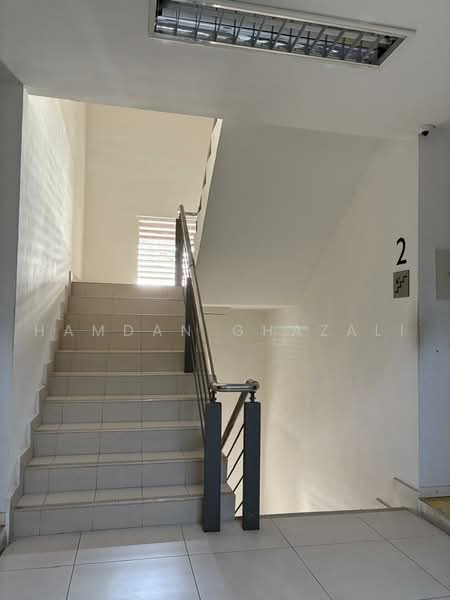 Pejabat untuk Dijual di Cyberjaya (Selangor) - Hamdan Ghazali - Corridor - PropertyGuru.com.my