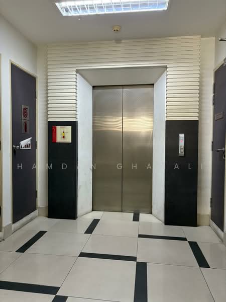 Pejabat untuk Dijual di Cyberjaya (Selangor) - Hamdan Ghazali - Corridor - PropertyGuru.com.my