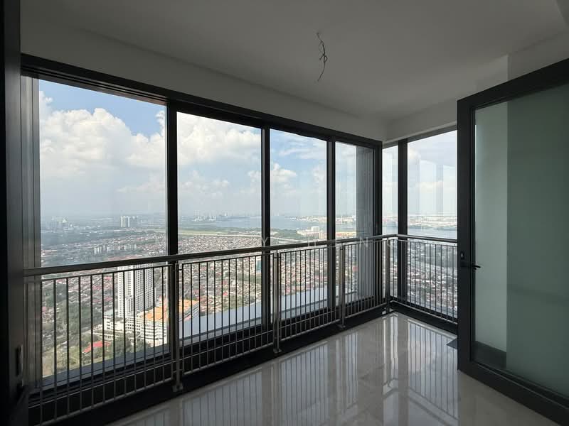 Kediaman Servis untuk Dijual di The Astaka @ 1 Bukit Senyum - Mindy Heng - Balcony - PropertyGuru.com.my