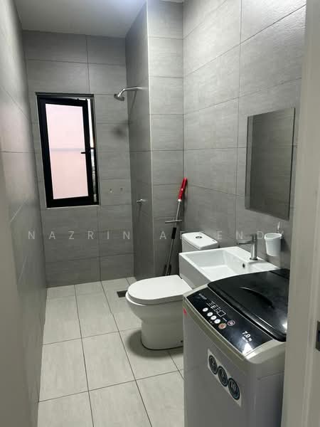 Kediaman Servis untuk Disewa di Kampung Melayu Subang - Nazrin Affendy - Bathroom - PropertyGuru.com.my