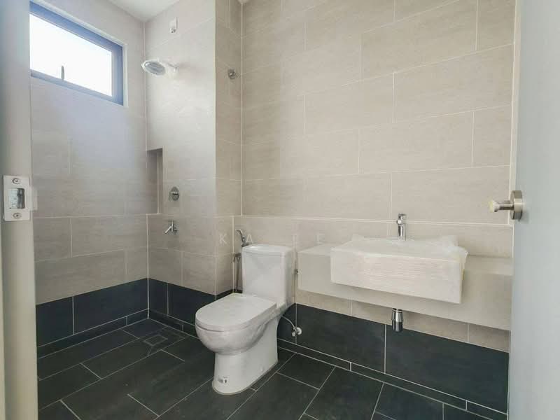 Rumah Teres 2-Tingkat untuk Dijual di Elmina (Shah Alam) - Ka Ee - Bathroom - PropertyGuru.com.my
