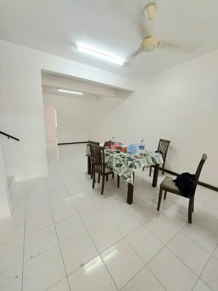 1.5-storey Terraced House for Sale in Taman Scientex Pasir Gudang (Pasir Gudang) - Jayden Ng - Dining Room - PropertyGuru.com.my