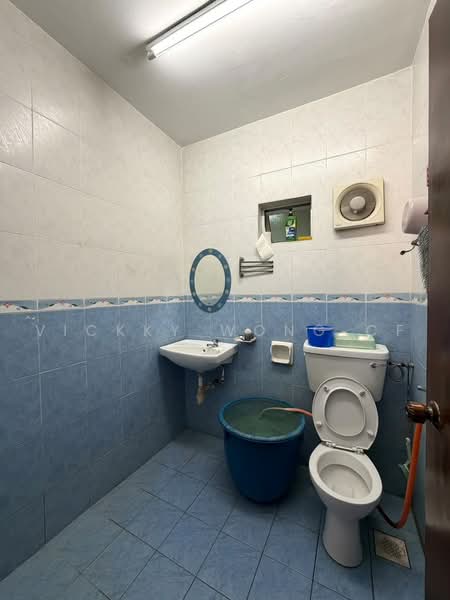 2-storey Terraced House for Sale in Pjs 10 (Sunway) - Vickky Wong CF - Bathroom - PropertyGuru.com.my