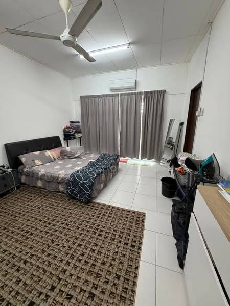 Rumah Teres 2-Tingkat untuk Dijual di Taman Scientex Senai (Senai) - Ang Boon Chai - Bedroom - PropertyGuru.com.my