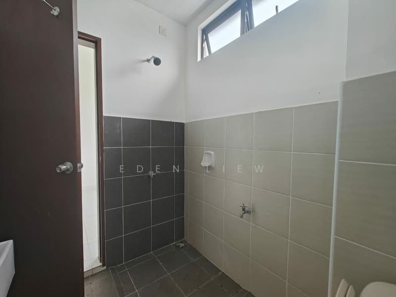 2-storey Terraced House for Rent in Pasir Gudang (Johor) - Eden Liew - Bathroom - PropertyGuru.com.my