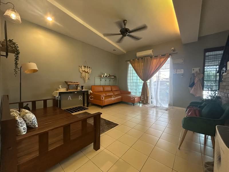 2-storey Terraced House for Sale in Seri Palma (Simpang Pulai) - Marcus Seng - Living Room - PropertyGuru.com.my