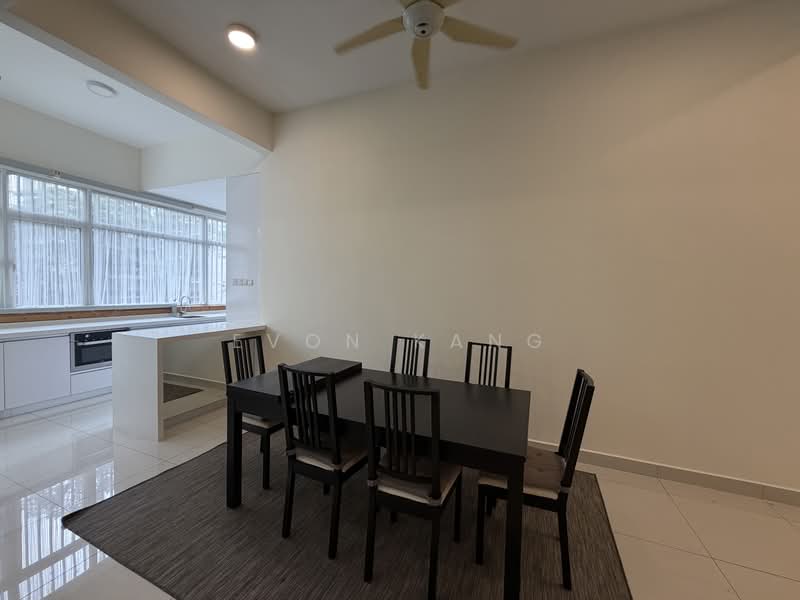 Kondominium untuk Disewa di Ferringhi Residence - Evon Kang - Dining Room - PropertyGuru.com.my