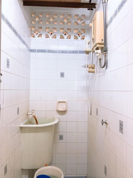 Rumah Flat untuk Disewa di Taman Sri Penawar - Gaik Suan Tan - Bathroom - PropertyGuru.com.my