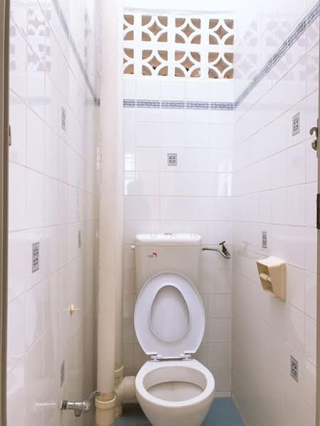 Rumah Flat untuk Dijual di Taman Sri Penawar - Gaik Suan Tan - Bathroom - PropertyGuru.com.my