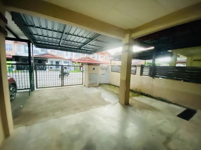Rumah Teres untuk Dijual di Sungai Buloh (Selangor) - Mohd Zakri Mohd Zamberi - Exterior - PropertyGuru.com.my