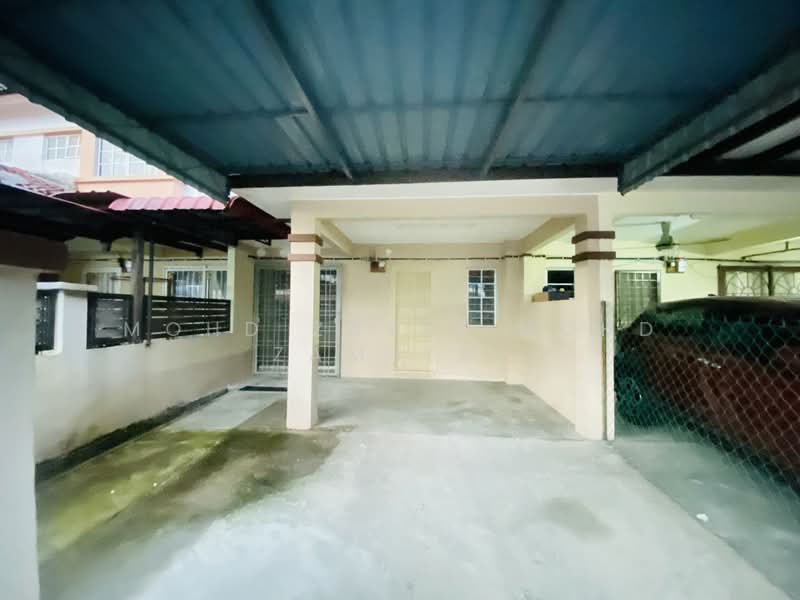 Rumah Teres untuk Dijual di Sungai Buloh (Selangor) - Mohd Zakri Mohd Zamberi - Exterior - PropertyGuru.com.my