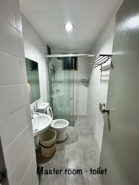 Kediaman Servis untuk Dijual di Park @ One South - Edmund Goh - Bathroom - PropertyGuru.com.my