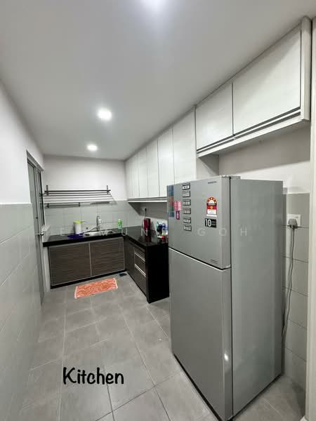 Kediaman Servis untuk Dijual di Park @ One South - Edmund Goh - Kitchen - PropertyGuru.com.my